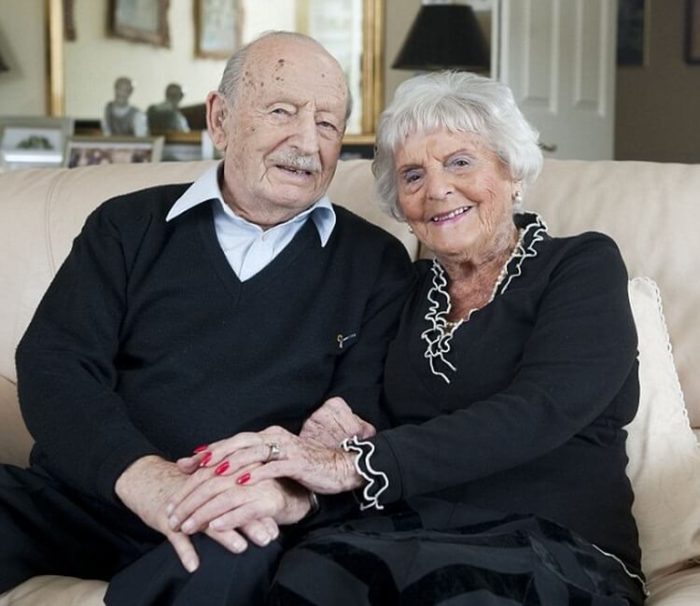 87 წელი ქორწინებაში! ინგლისში მცხოვრებმა ებრაელმა წყვილმა ერთად ცხოვრების მსოფლიო რეკორდი დაამყარა!