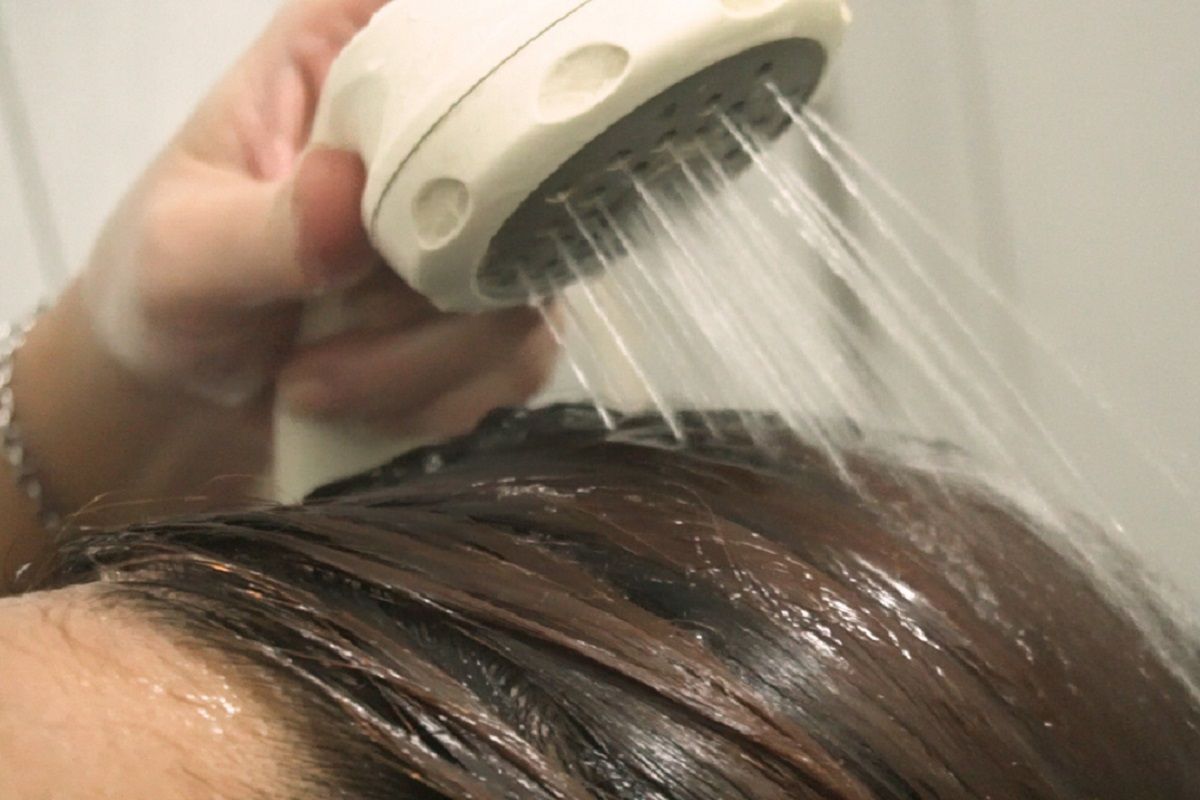 თქვენი თმების იდეალური მდგომარეობის მისაღწევად გამოიყენეთ თაფლიანი წყალი!