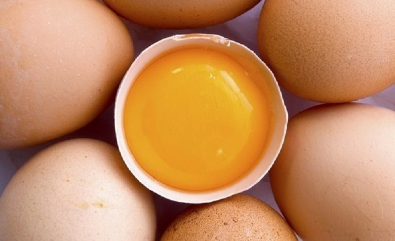 კვერცხის გულის ნიღაბი თქვენი სახის კანისთვის